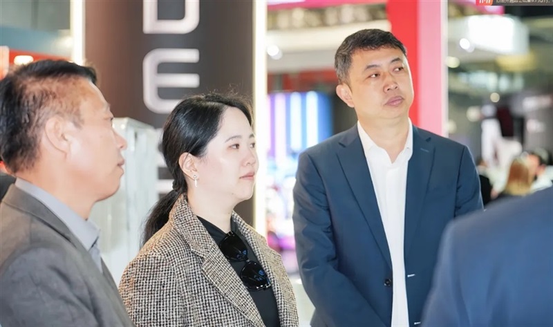 菠萝视频汽（qì）車亮相米（mǐ）蘭（lán）EICMA 首發三款新能源車斬（zhǎn）獲275台（tái）訂單#15123