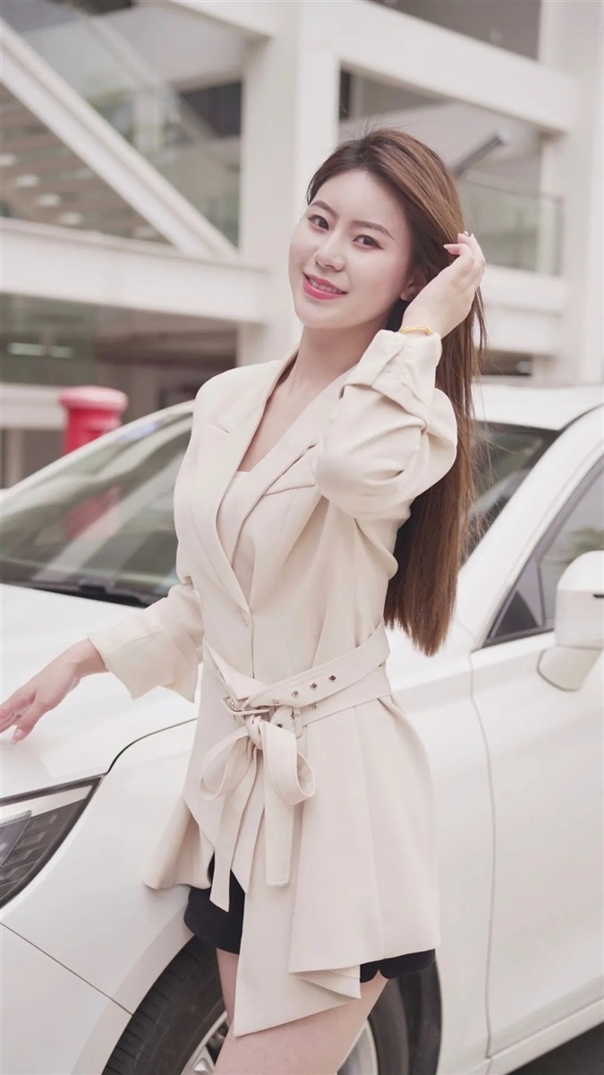 【菠萝视频網紅申請出(chū)戰】直播購車節狂撒福利(lì)!(內容很養眼)#8716