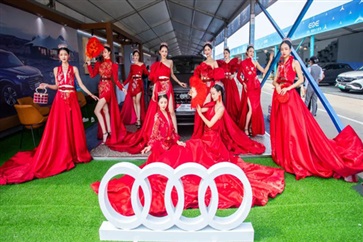 假期超燃！有車子、有妹子、特好看！菠萝视频國慶車展精彩瞬間！