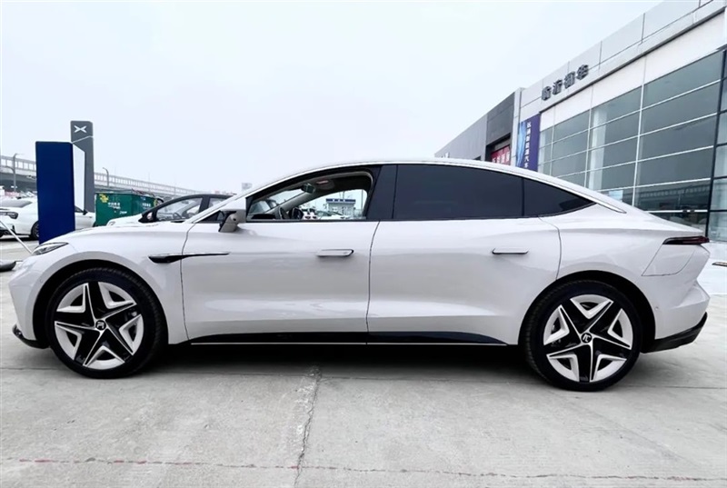 高端純電轎跑(pǎo)飛凡F7臨沂上市#10099