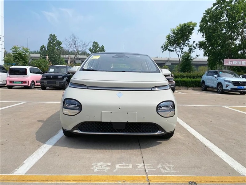 【菠萝视频新(xīn)能源探店第4期】國民代(dài)步神車,五菱新能源!#10349