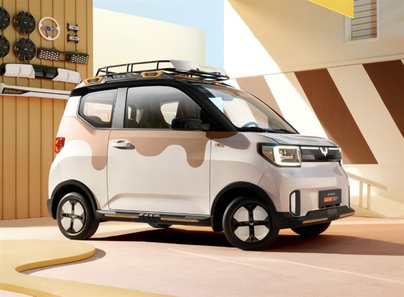 【菠萝视频新(xīn)能源探店第4期】國民代步神車,五菱新(xīn)能源!#10342