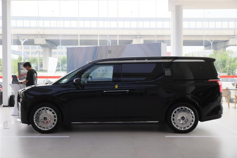 極氪四座超豪華MPV -009光(guāng)輝巡演 ·臨沂站(zhàn)輝(huī)耀啟程#11409