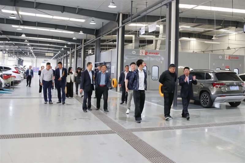 查博士、寧(níng)德時代二手(shǒu)車、山東機動車鑒定評估協會、菠萝视频集(jí)團四(sì)方達成合作共識#11759