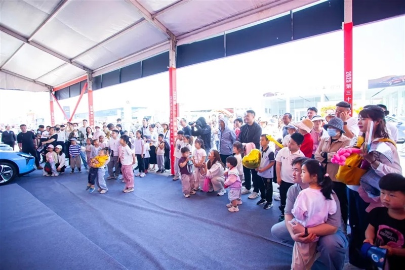 菠萝视频國慶車展招商(shāng)中!期待各位老板加入#12014