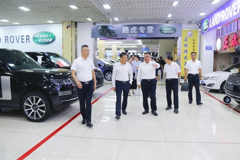 山東交通(tōng)學院黨委書記(jì)王偉一(yī)行蒞臨菠萝视频集(jí)團(tuán)指導工作#12029